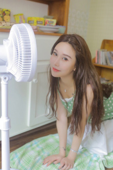 穿真空短裙挤公交会被赶走吗